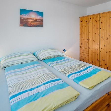 1 Bedroom Beautiful Apartment In Пореч Екстериор снимка